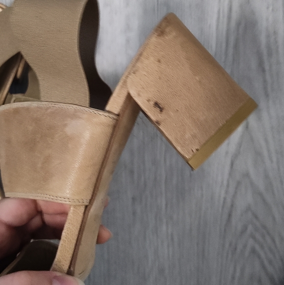 Stuart Weitzman Leather Heels - Picture 6 of 6